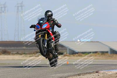 media/Feb-21-2022-Lets Ride (Mon) [[d2ff62ab5e]]/Group B/130pm (Wheelie Bump)/